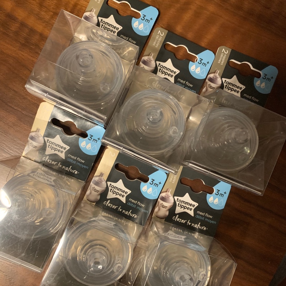 Tommee Tippee Medium Flow Nipples NWT x12